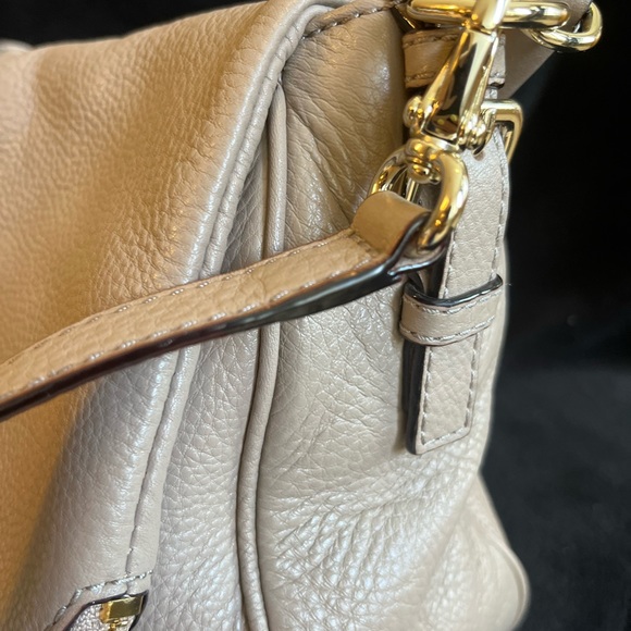 Kate Spade handbag - Picture 3 of 8